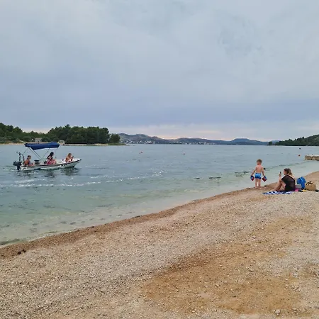 Lakeview Sunset Terrace *