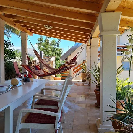 Lakeview Sunset Terrace Daire