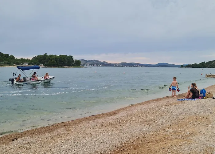 Lakeview Sunset Terrace *