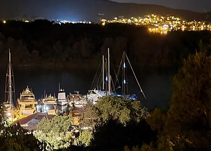 Lakeview Sunset Terrace