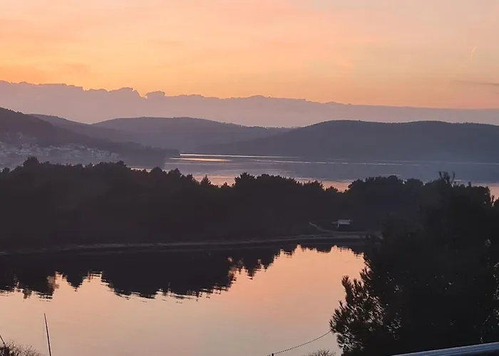 شقة Lakeview Sunset Terrace *